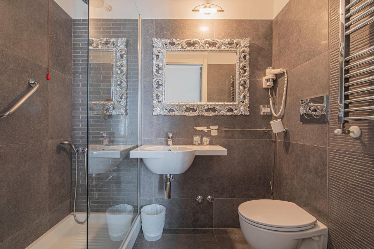 Residenza Castrense Bed & Breakfast Rome Exterior photo